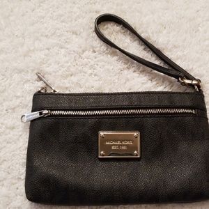 Black Michael Kors wrislet
